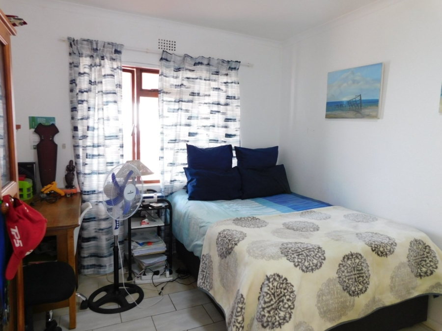 6 Bedroom Property for Sale in Mountainside Western Cape